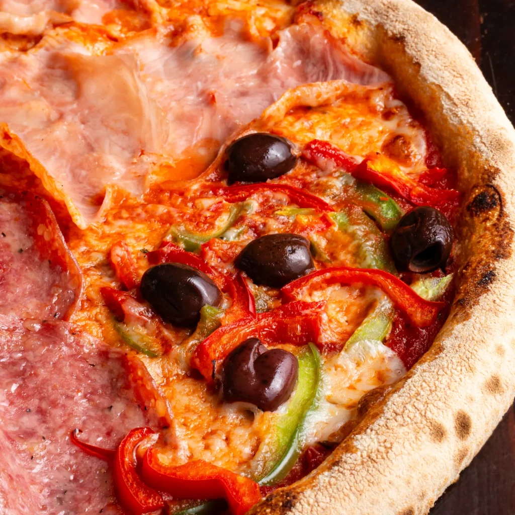 Quattro Stagioni - Pizza cu carne