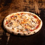 Salsiccia e Funghi - Pizza cu carne