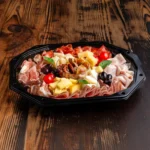 Platou mic mixt ciuperci și roșii uscate - Platouri